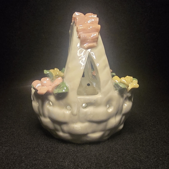 Vintage ceramic basket - Picture 3 of 11